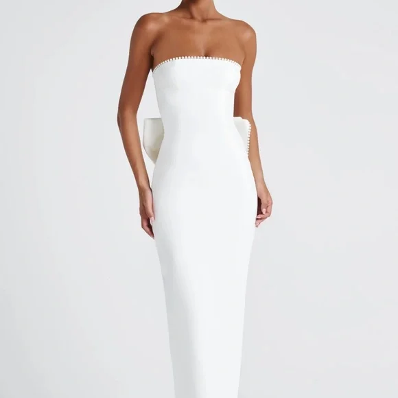 Strapless White Dress with Bow Accent - Picture 2 of 7